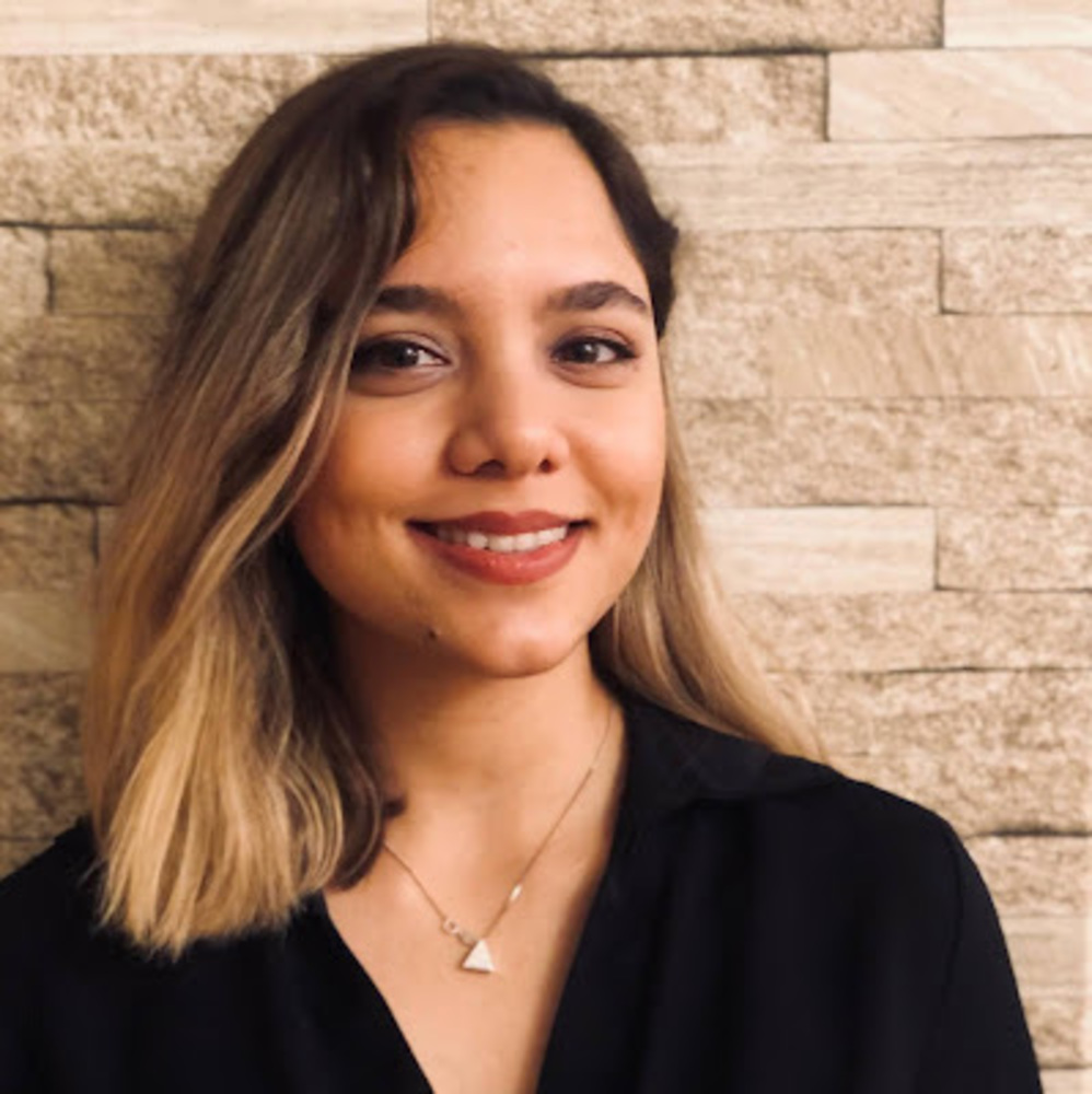 Meet your Posher, Negar